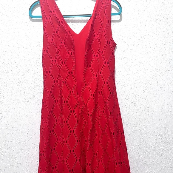 T Tahari Vibrant knee-length eyelet Red Midi Dress 8 - Picture 8 of 9
